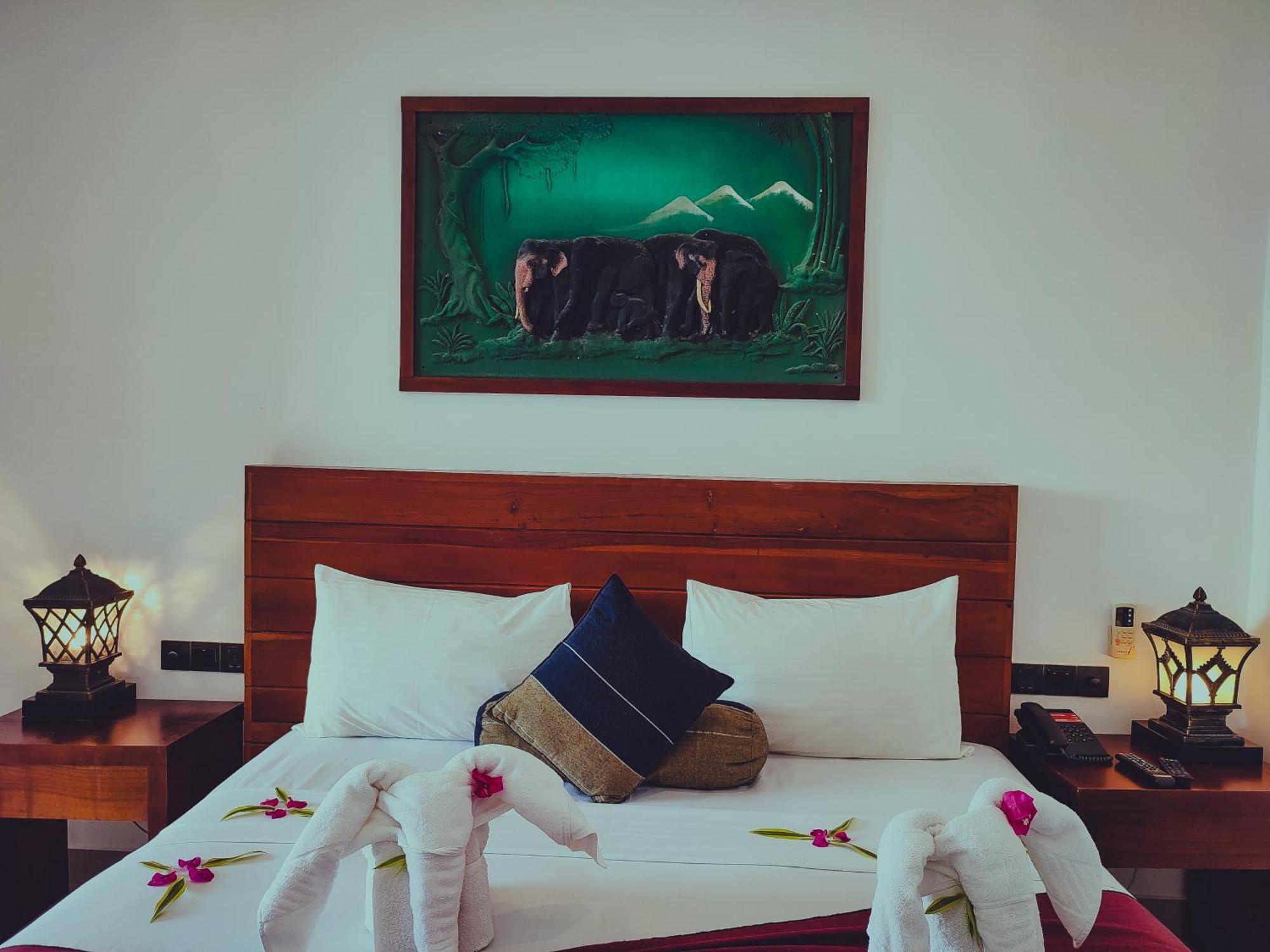 Hotel Elephant Park - New Deal! Half Off Airport Pickups Available Pinnawala  Eksteriør bilde