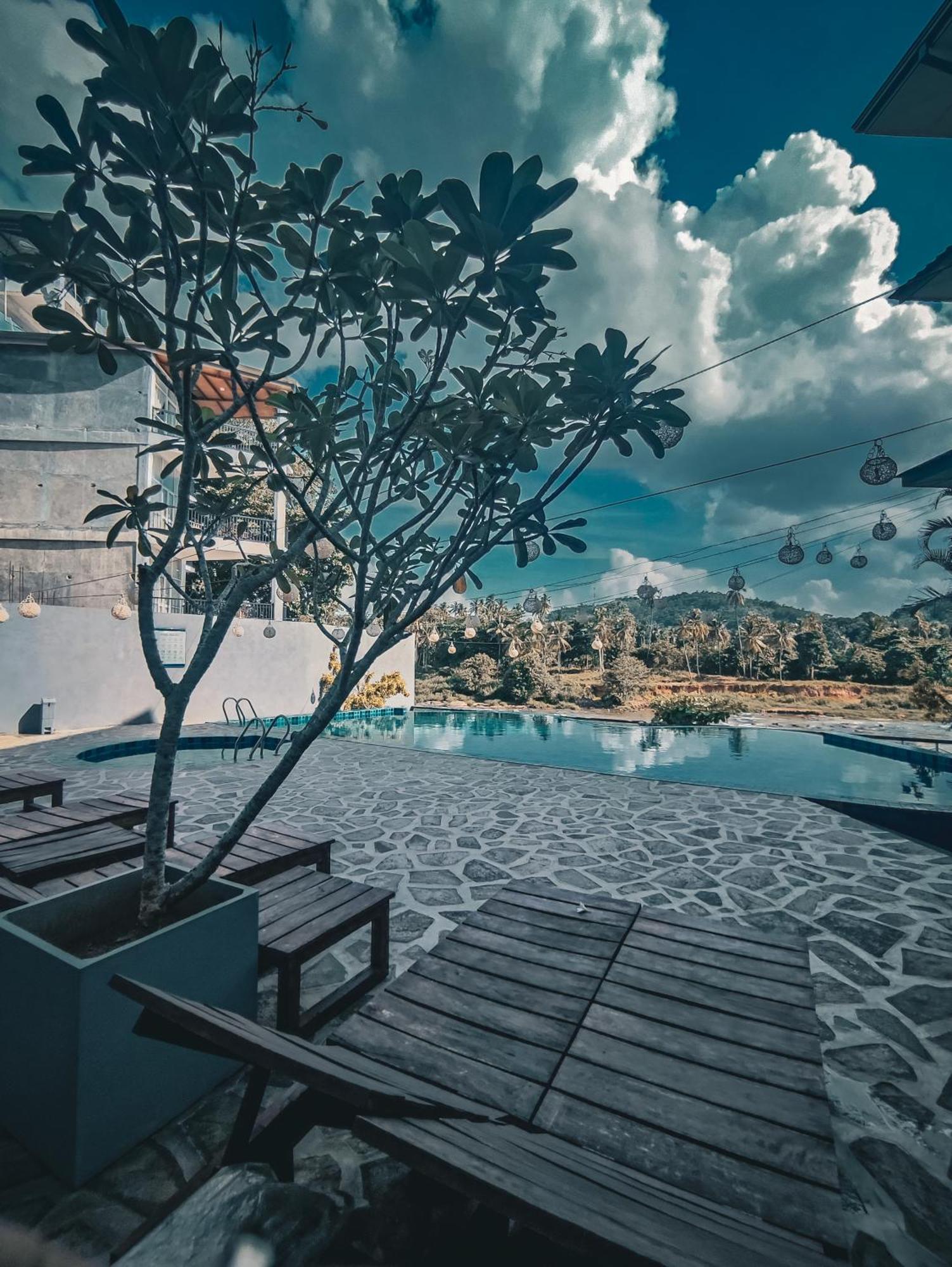 Hotel Elephant Park - New Deal! Half Off Airport Pickups Available Pinnawala  Eksteriør bilde