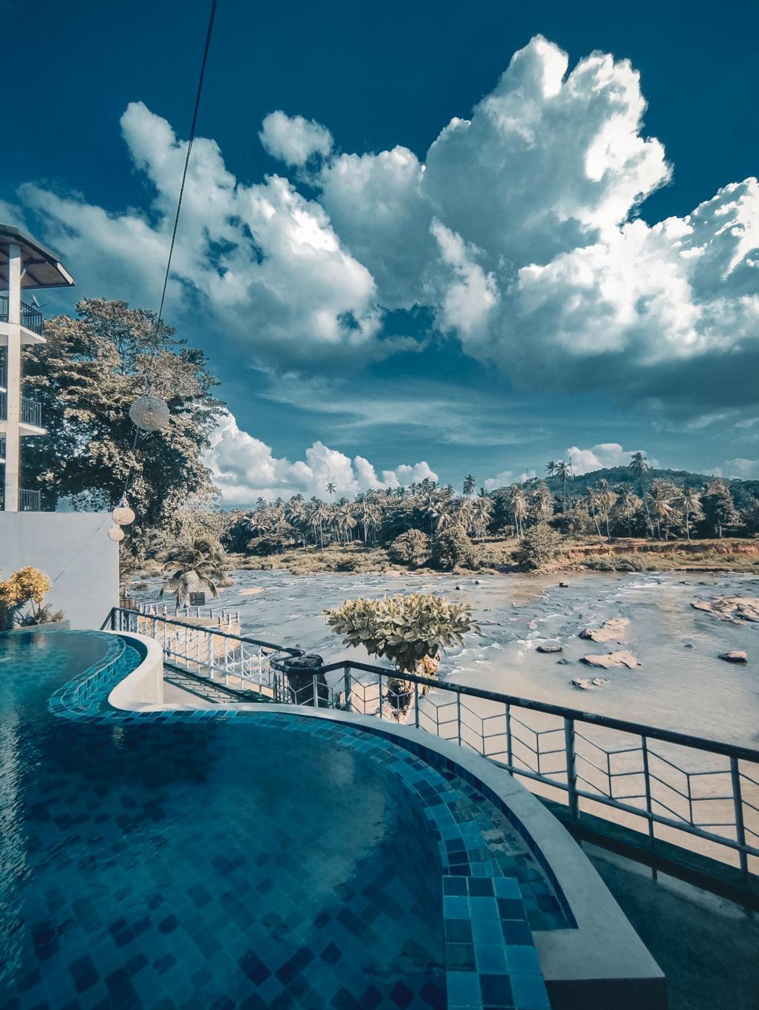 Hotel Elephant Park - New Deal! Half Off Airport Pickups Available Pinnawala  Eksteriør bilde