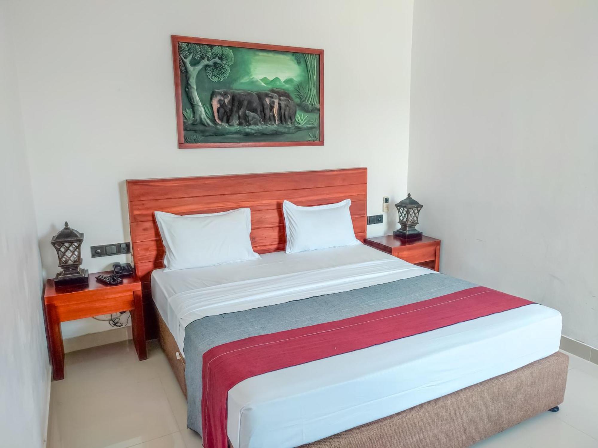 Hotel Elephant Park - New Deal! Half Off Airport Pickups Available Pinnawala  Eksteriør bilde